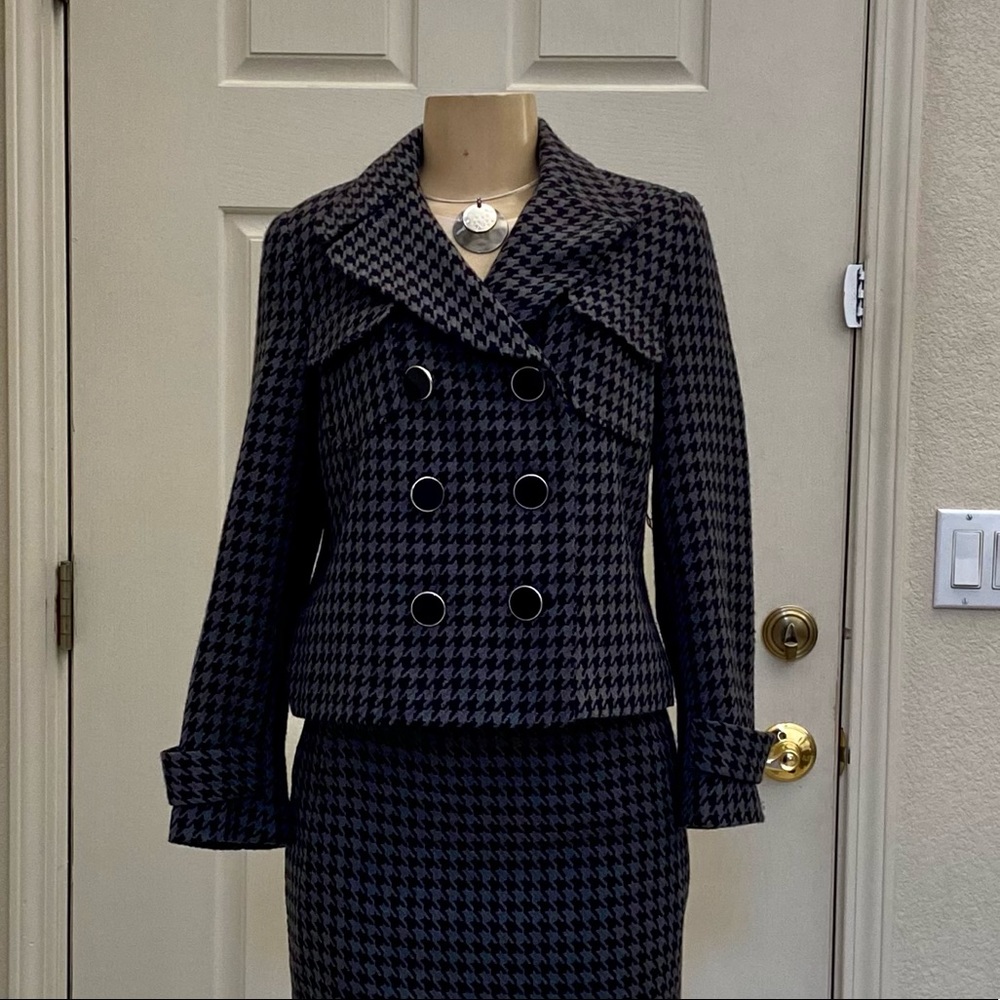 “WORTHINGTON” 🖤 SUPER CLASSY ❤️ DBL-BREASTED SUIT